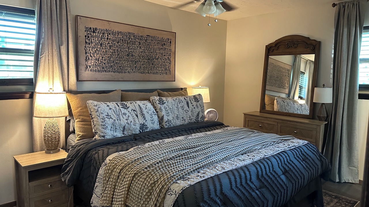 Photo of Bedroom in Clarendon