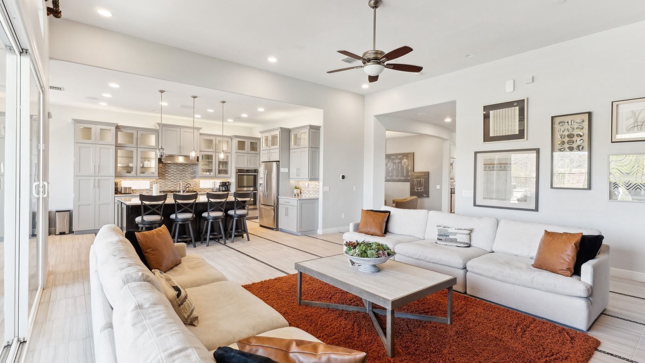Photo of Livingroom in Dove Mountain