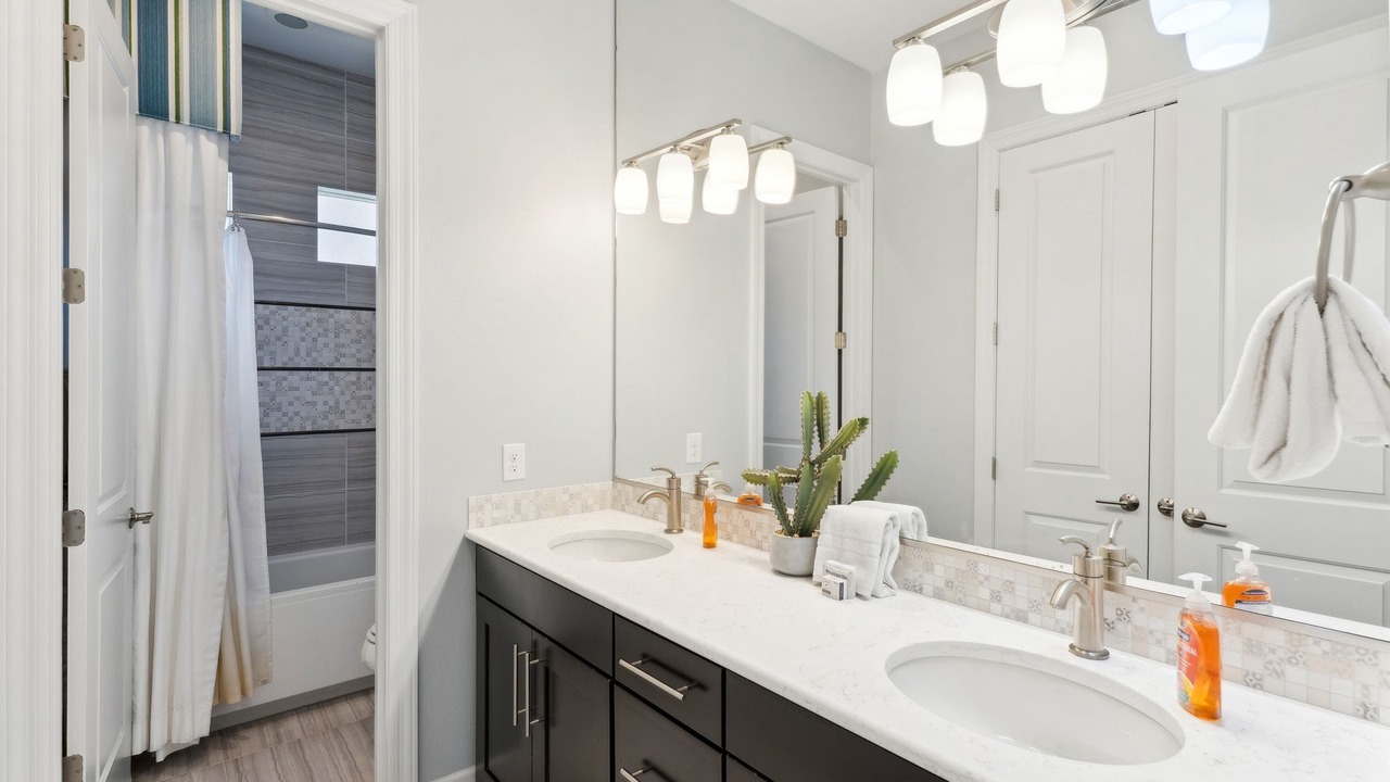 Photo of Bathroom in Dove Mountain