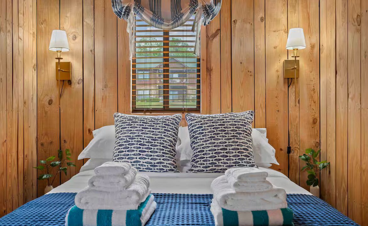Photo of Bedroom in Six Mile