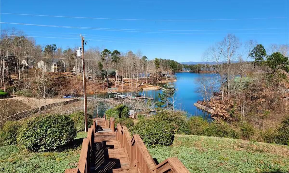 Photo of Outdoor in Six Mile
