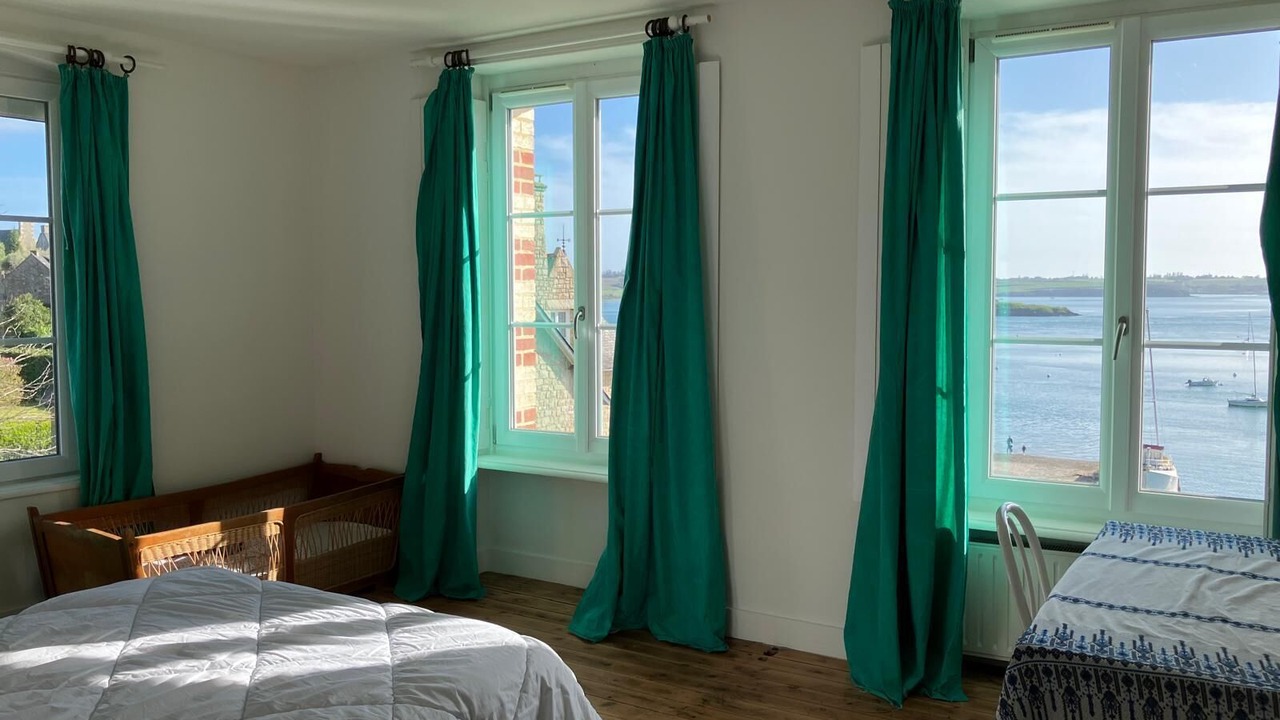 Photo of Bedroom in Le Minihic-sur-Rance