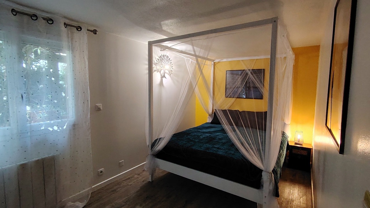 Photo of Bedroom in Sete