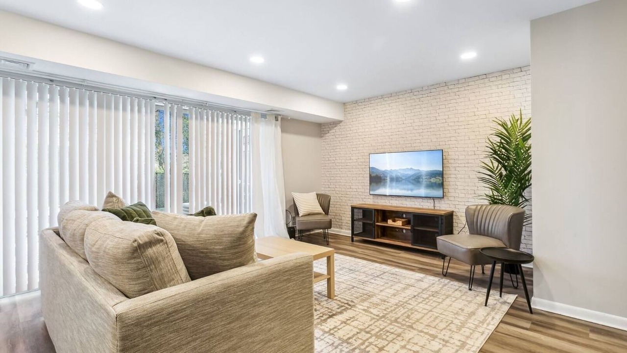Photo of Livingroom in Hampton