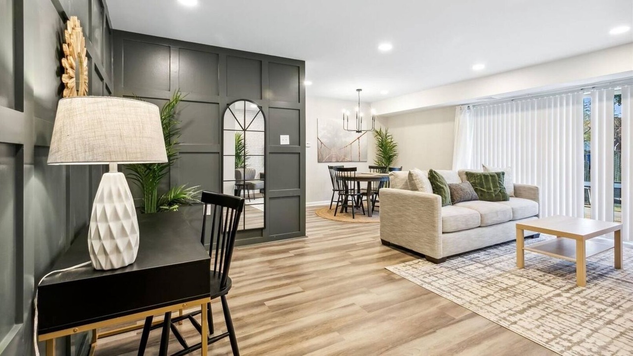 Photo of Livingroom in Hampton
