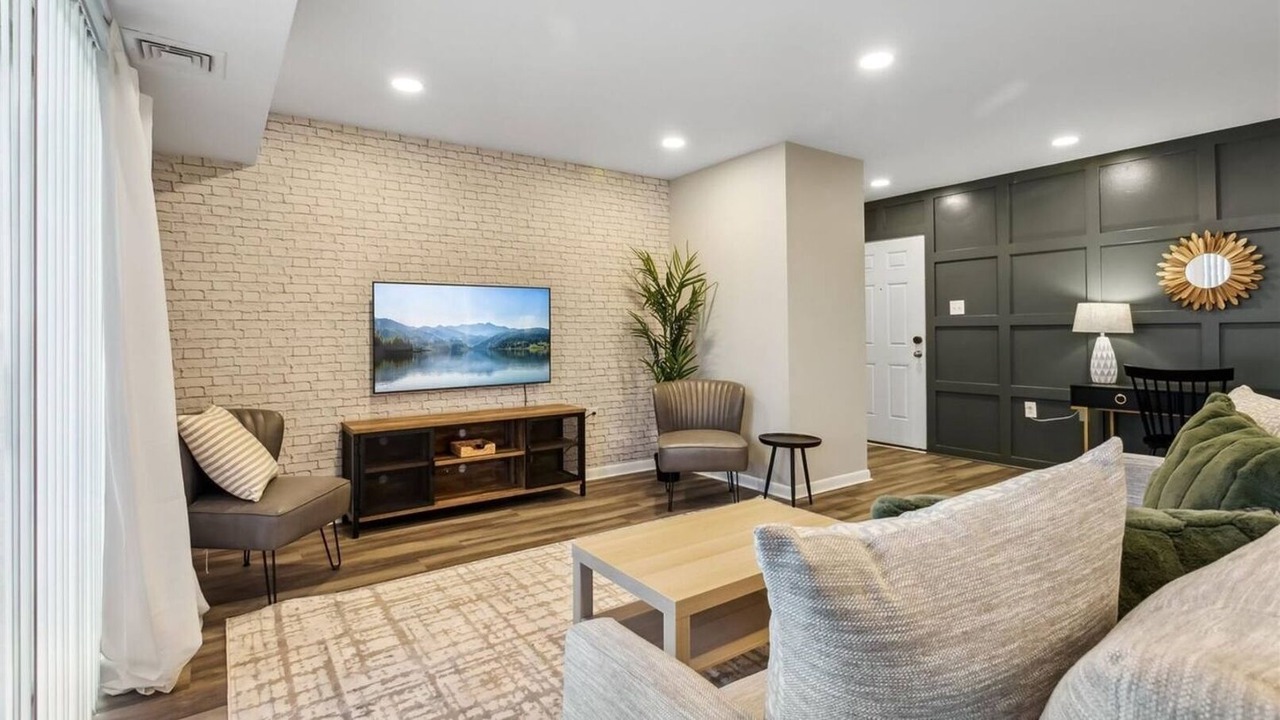 Photo of Livingroom in Hampton