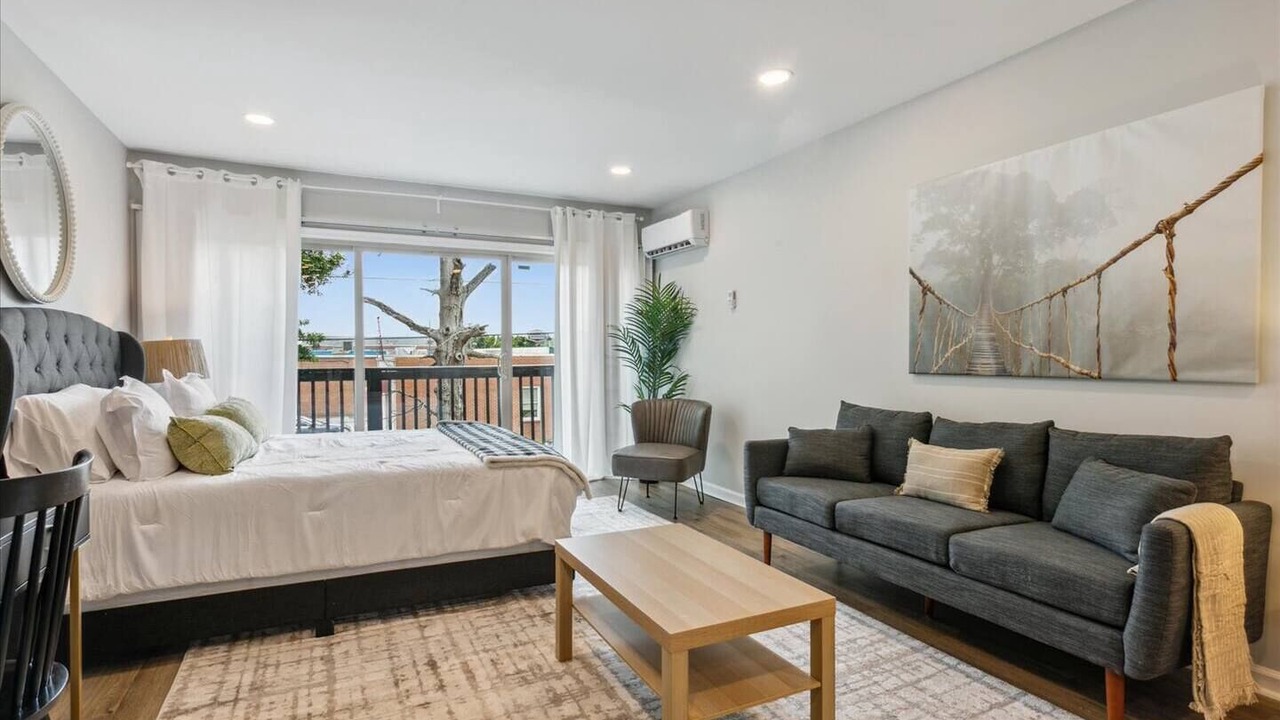 Photo of Livingroom in Hampton