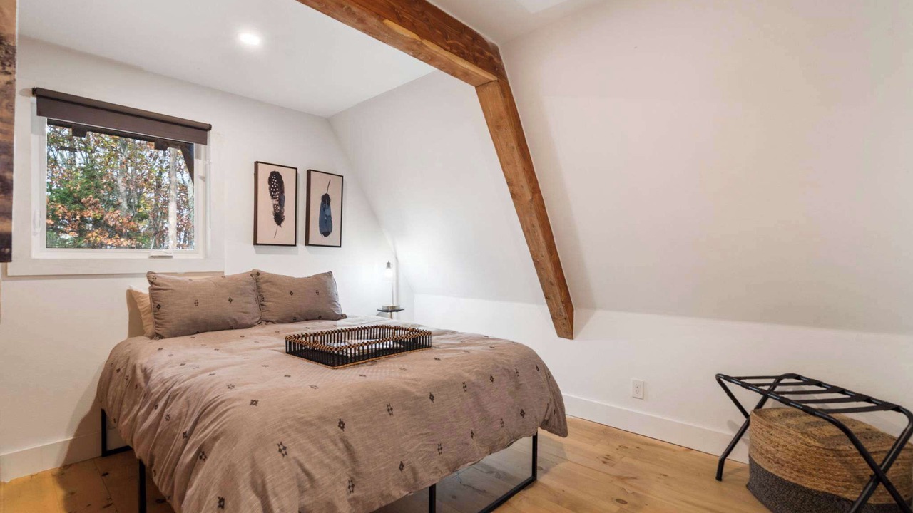 Photo of Bedroom in Lost Bridge Village