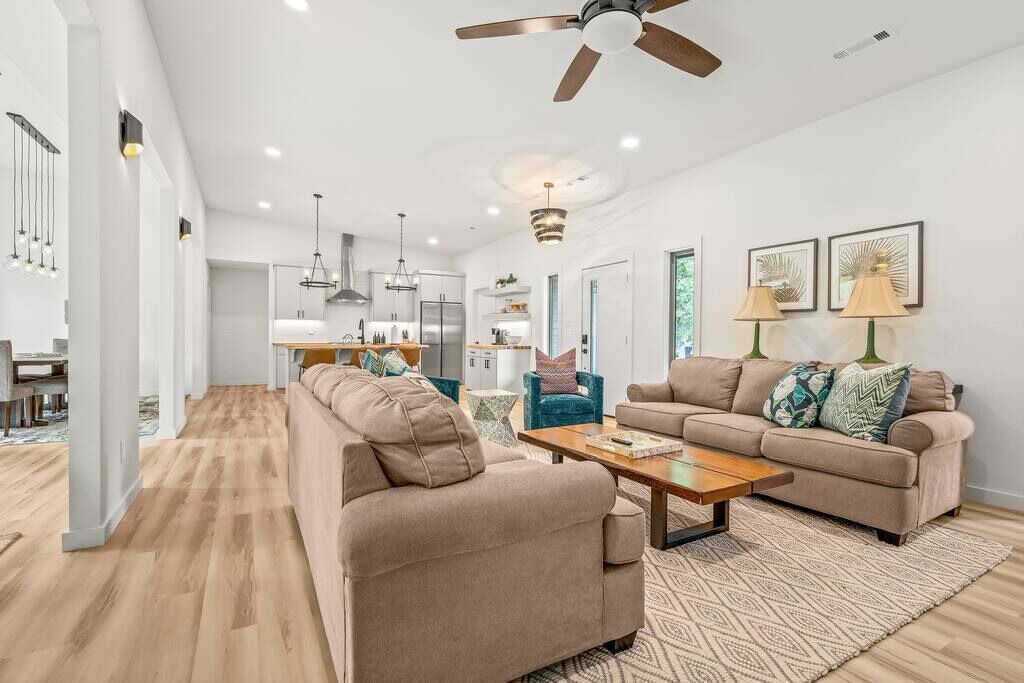 Photo of Livingroom in Prairie Creek