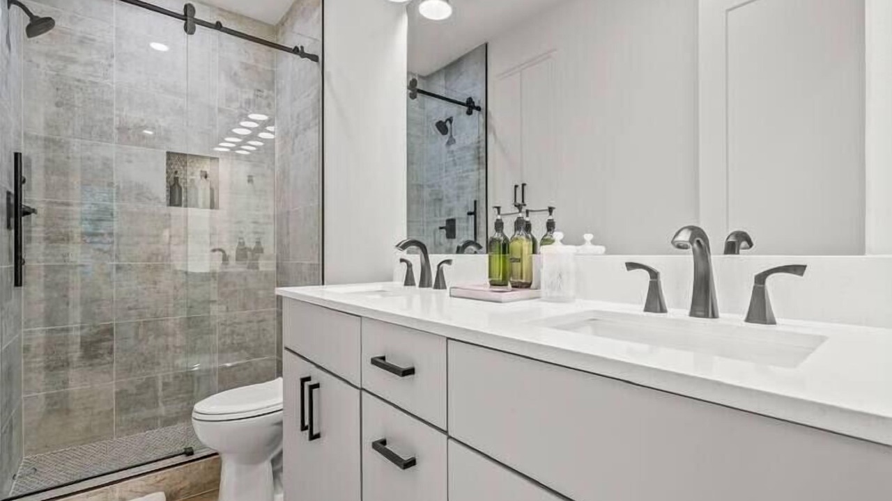 Photo of Bathroom in Prairie Creek