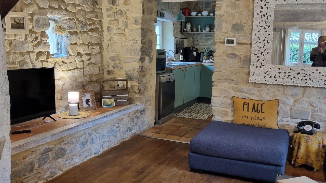 Photo of Livingroom in Lussan