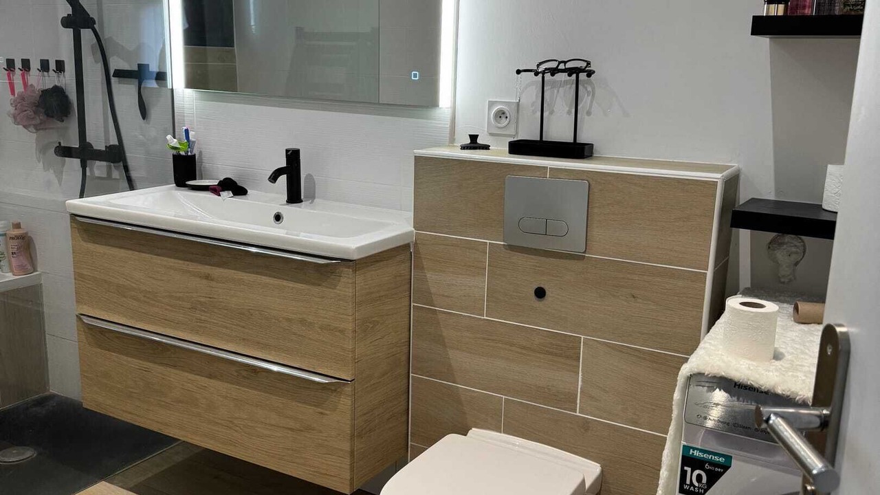 Photo of Bathroom in Millas