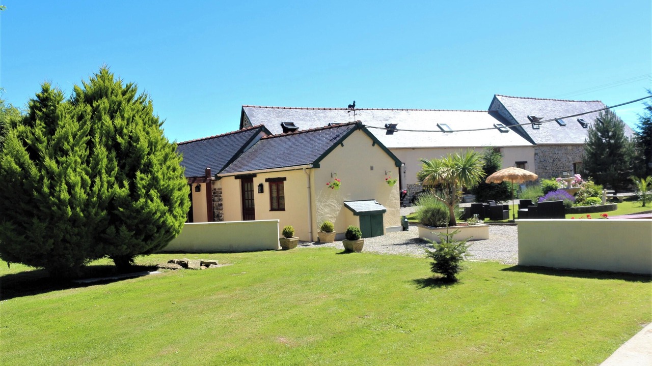 Photo of Others in Nehou