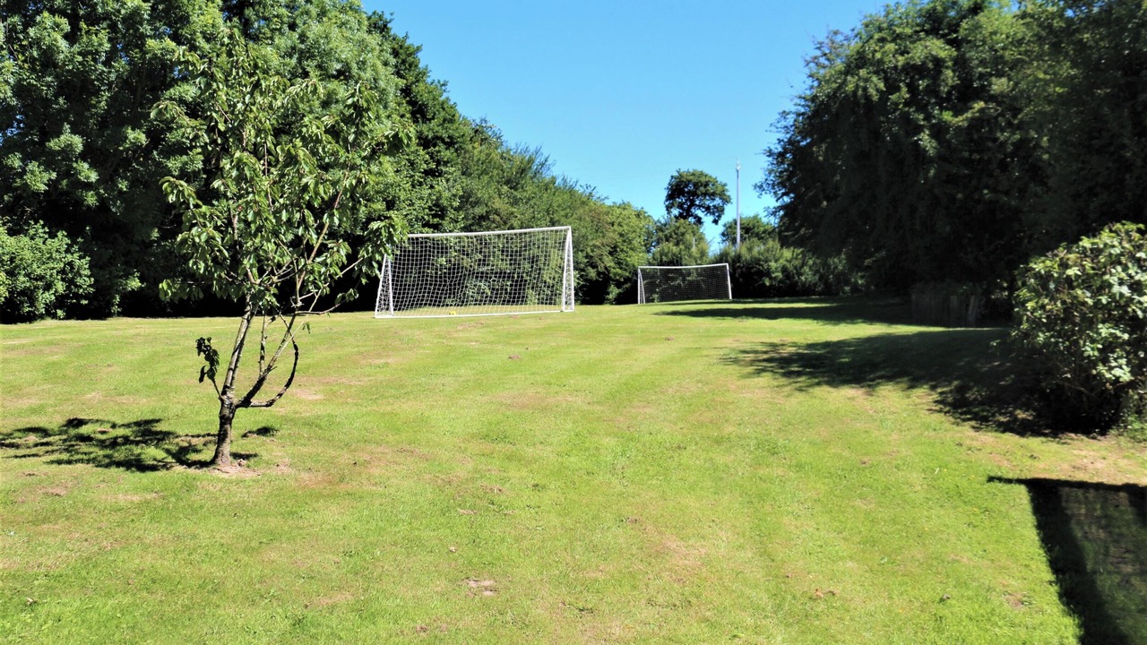 Photo of Others in Nehou