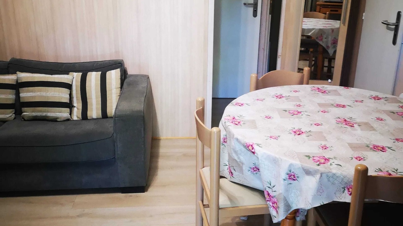 Photo of Livingroom in Estang