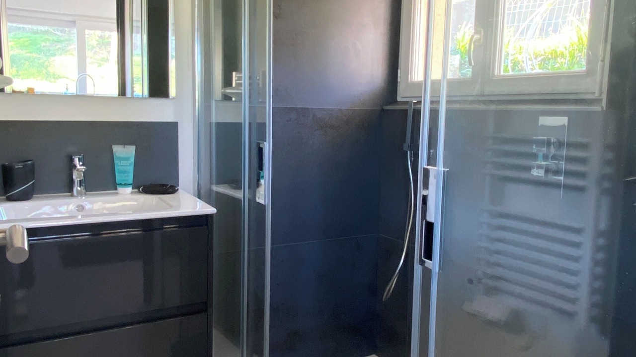 Photo of Bathroom in Plerin