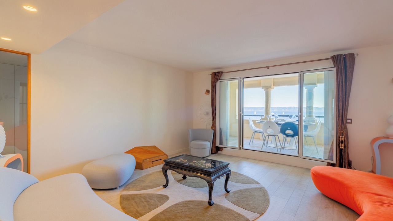 Photo of Livingroom in Le Pharo
