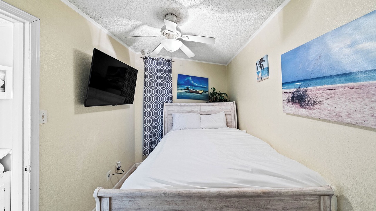 Photo of Bedroom in North Beach