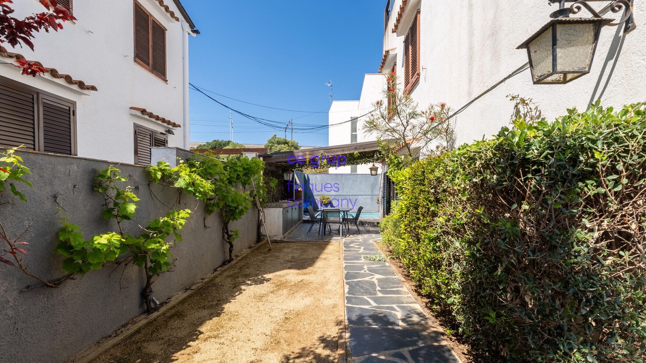 Photo of Outdoor in Llanca