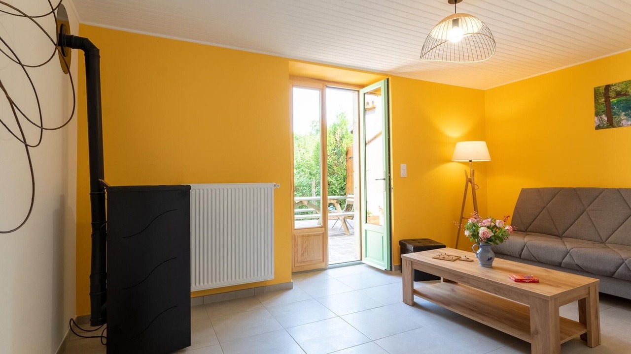 Photo of Livingroom in Equevilley