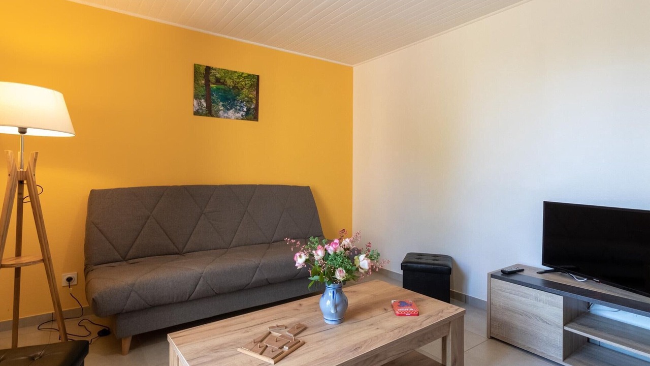 Photo of Livingroom in Equevilley