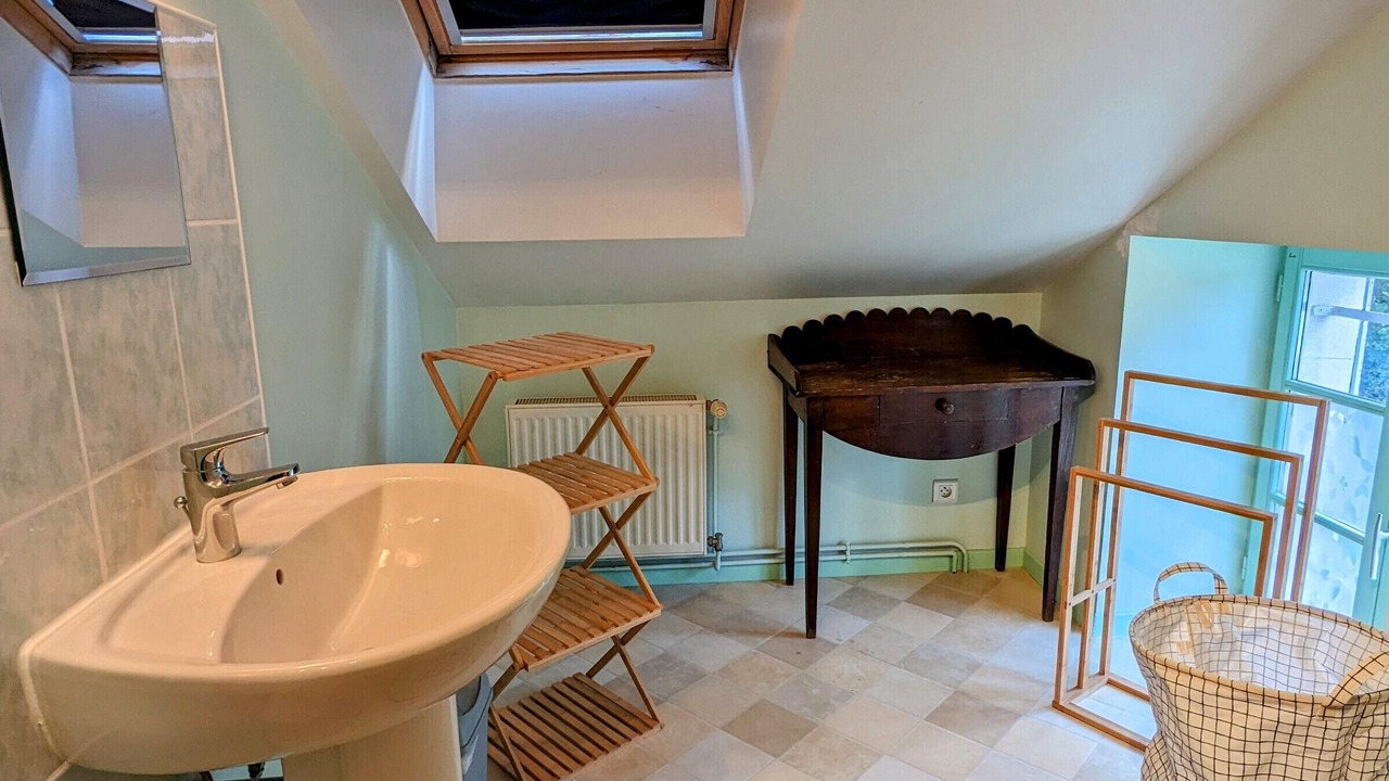 Photo of Bathroom in Saint-Loup-Nantouard