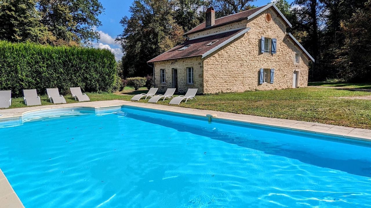 Photo of Outdoor in Saint-Loup-Nantouard