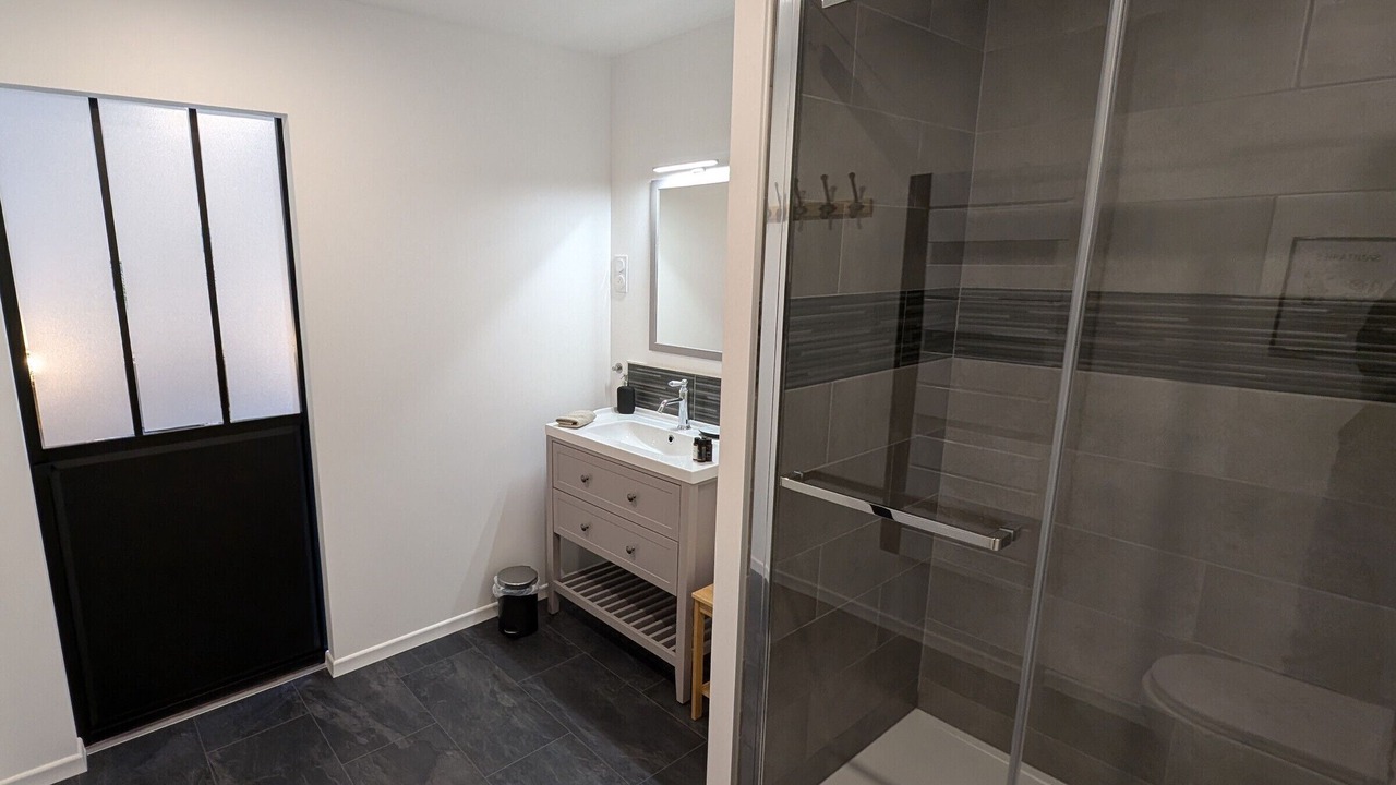 Photo of Bathroom in Chambornay-les-Pin