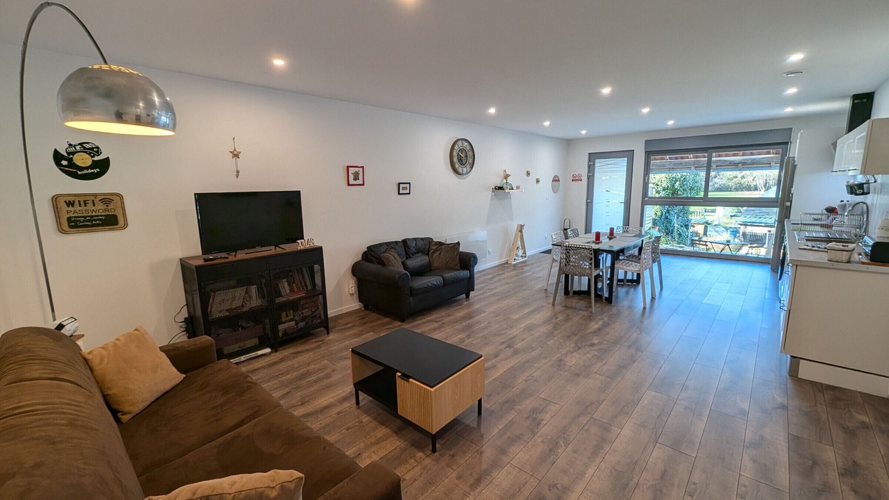 Photo of Livingroom in Chambornay-les-Pin