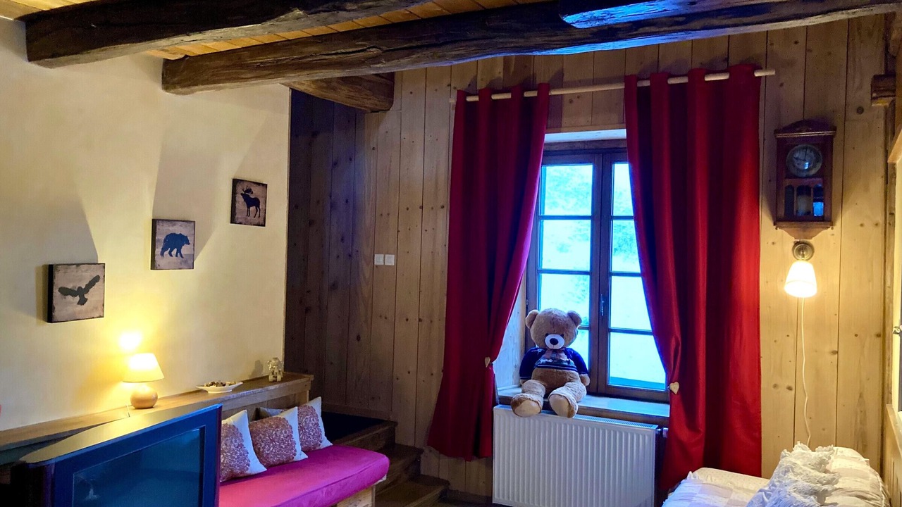 Photo of Bedroom in Esmoulieres