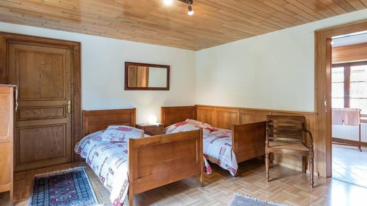 Photo of Bedroom in Esmoulieres