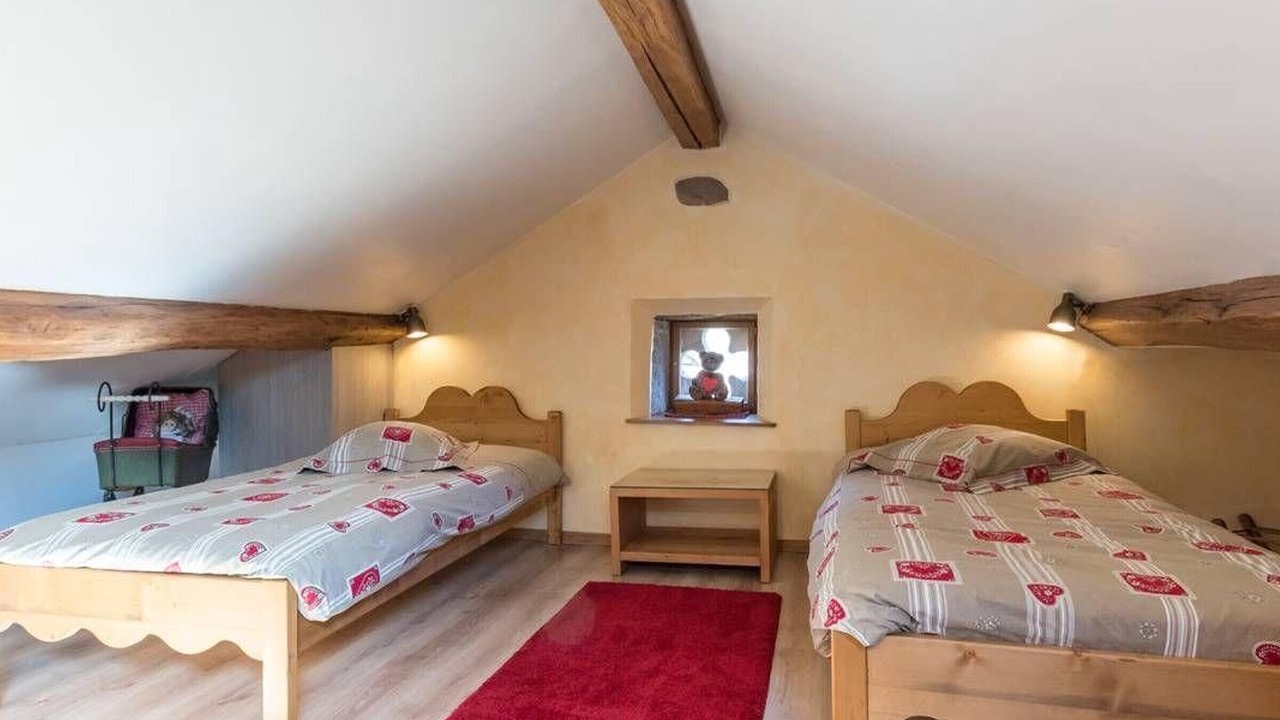 Photo of Bedroom in Esmoulieres