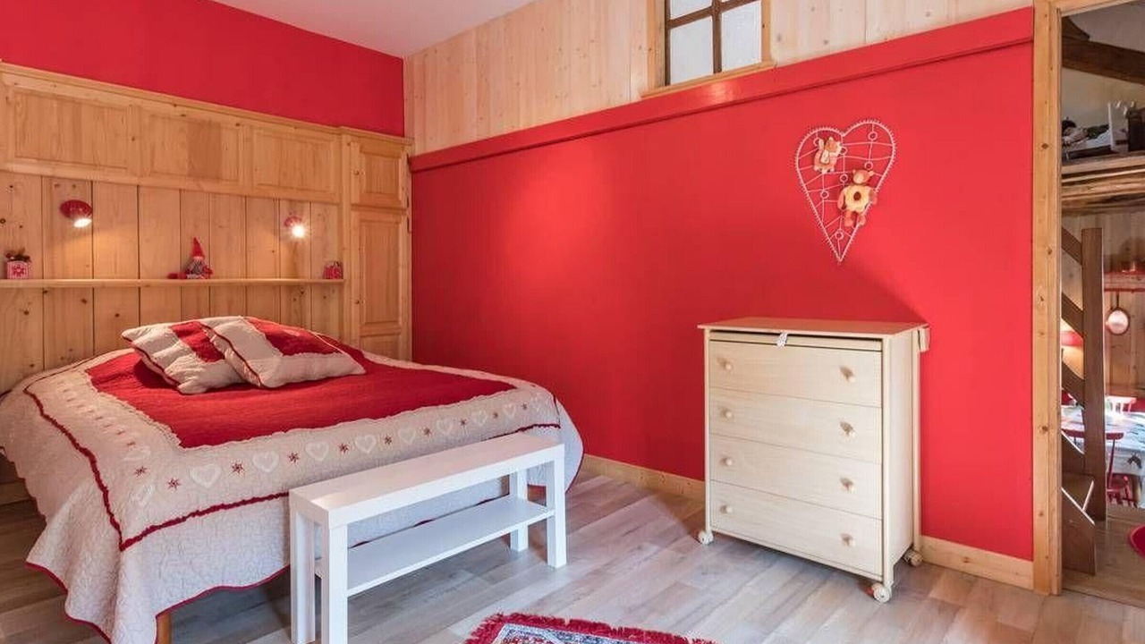 Photo of Bedroom in Esmoulieres