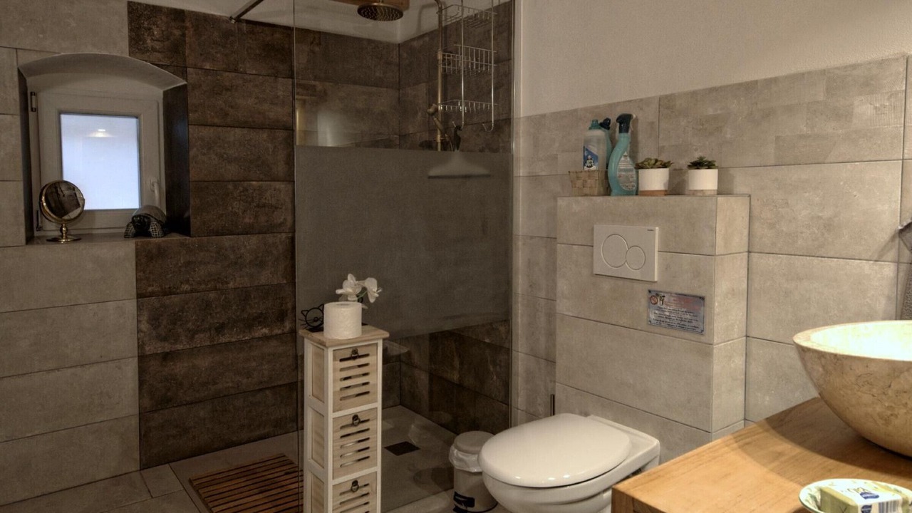Photo of Bathroom in La Lanterne-et-les-Armonts