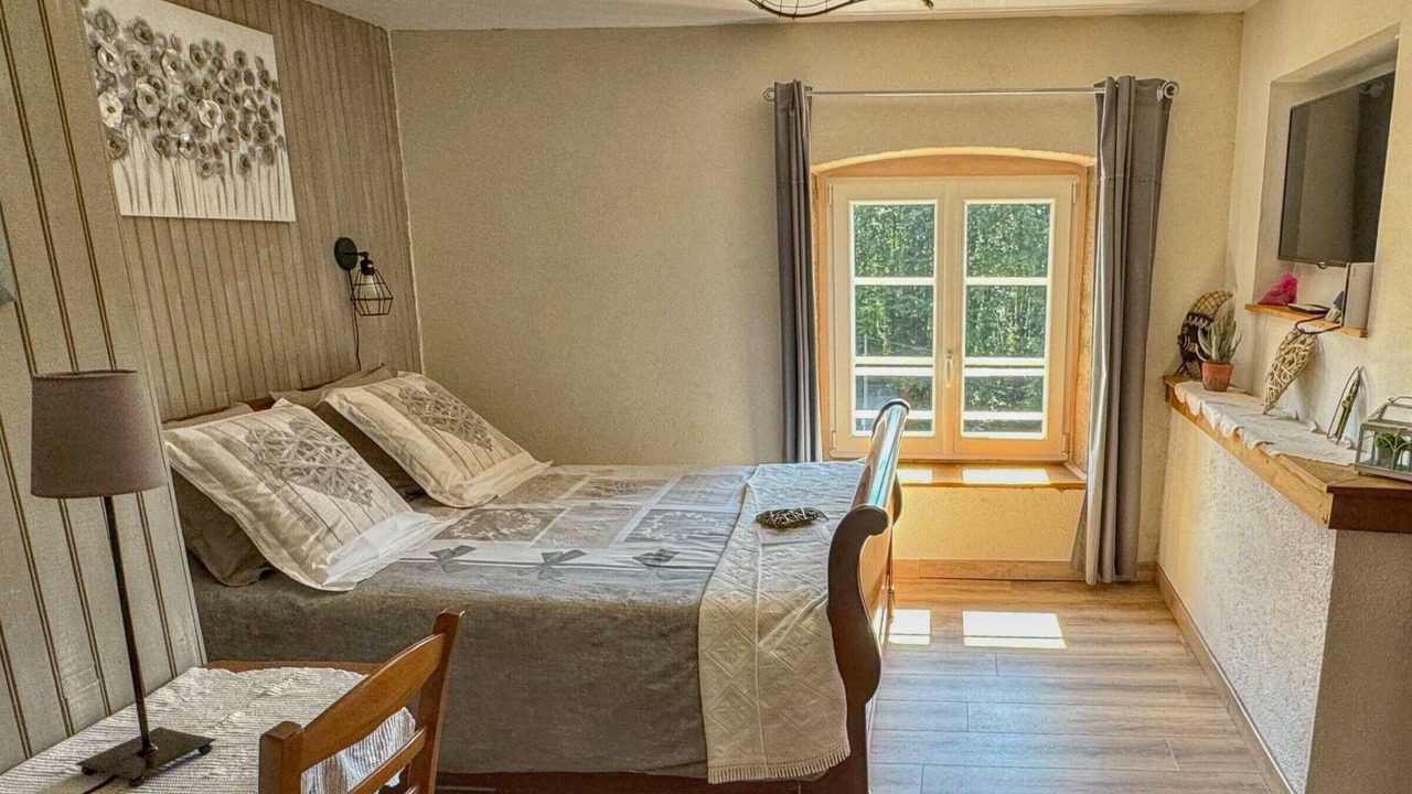 Photo of Bedroom in La Lanterne-et-les-Armonts
