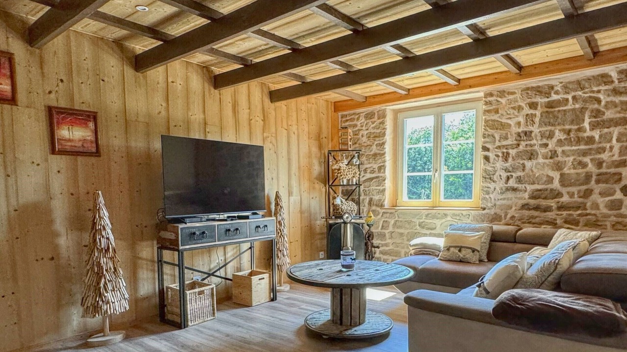 Photo of Livingroom in La Lanterne-et-les-Armonts