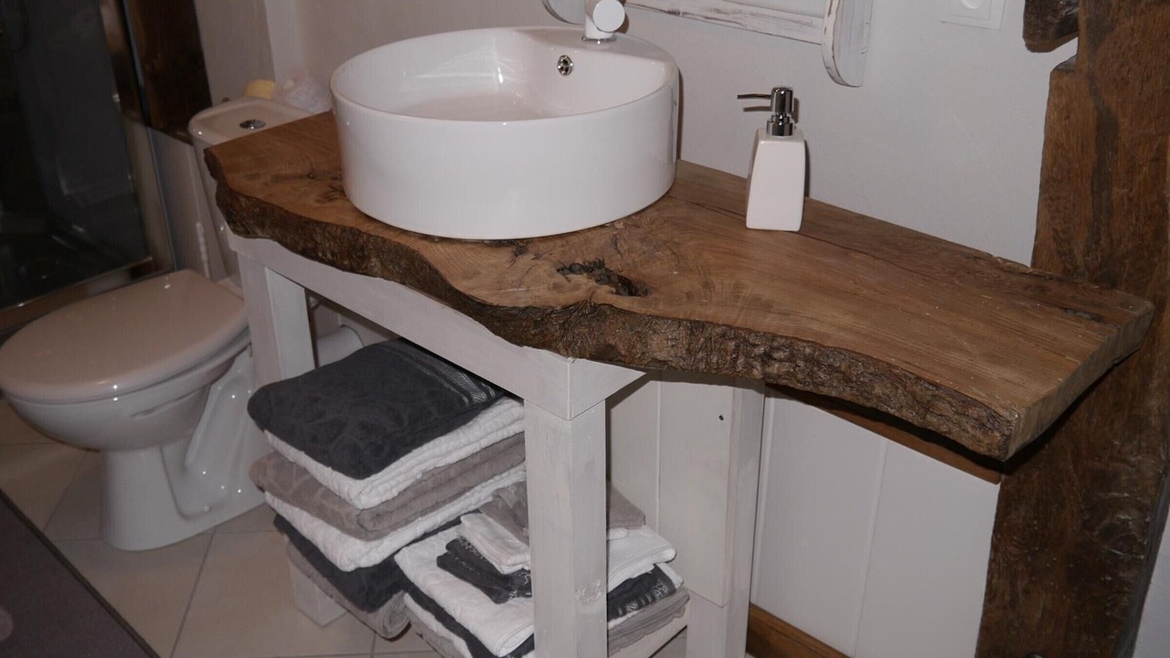Photo of Bathroom in Francourt