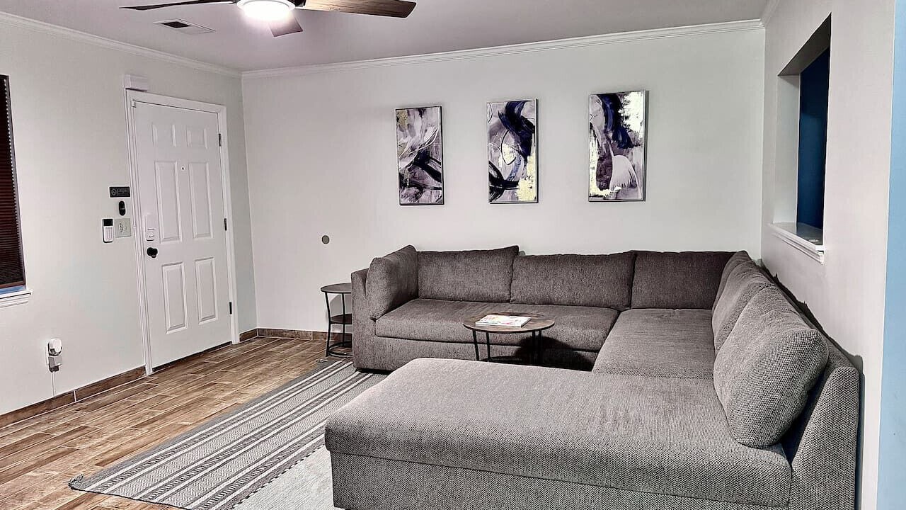 Photo of Livingroom in Burton