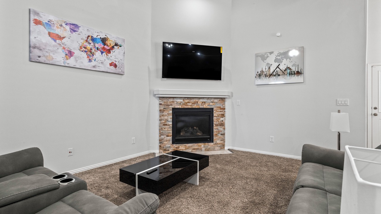 Photo of Livingroom in Midland