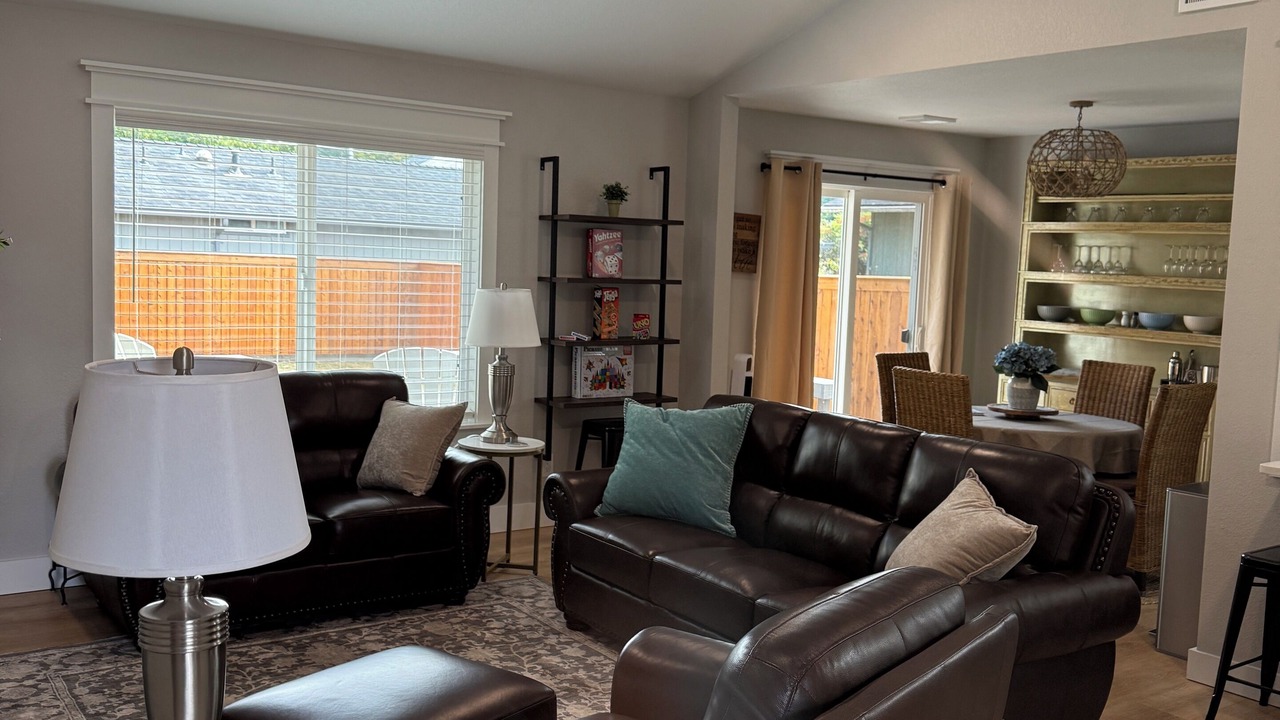 Photo of Livingroom in McKinleyville