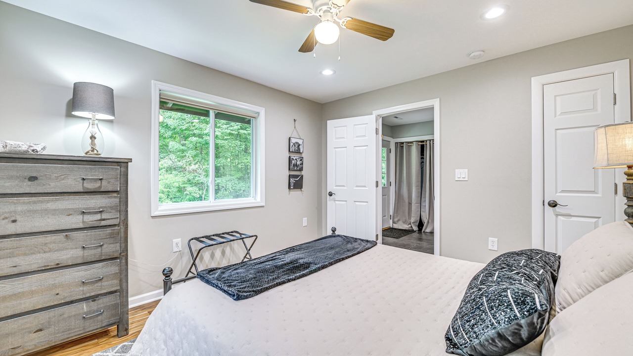 Photo of Bedroom in Schroon Lake