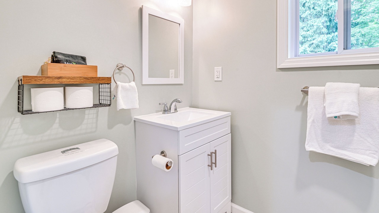 Photo of Bathroom in Schroon Lake