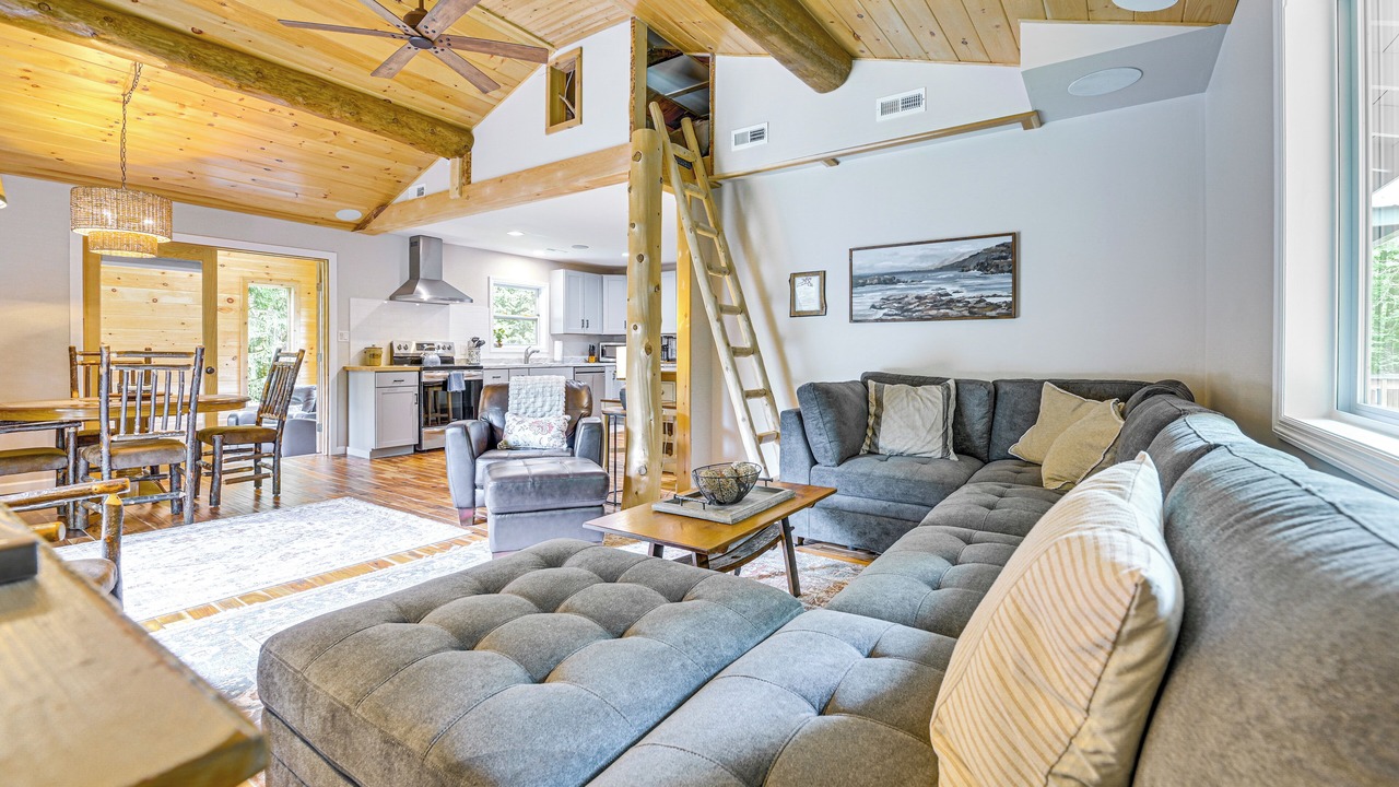 Photo of Livingroom in Schroon Lake