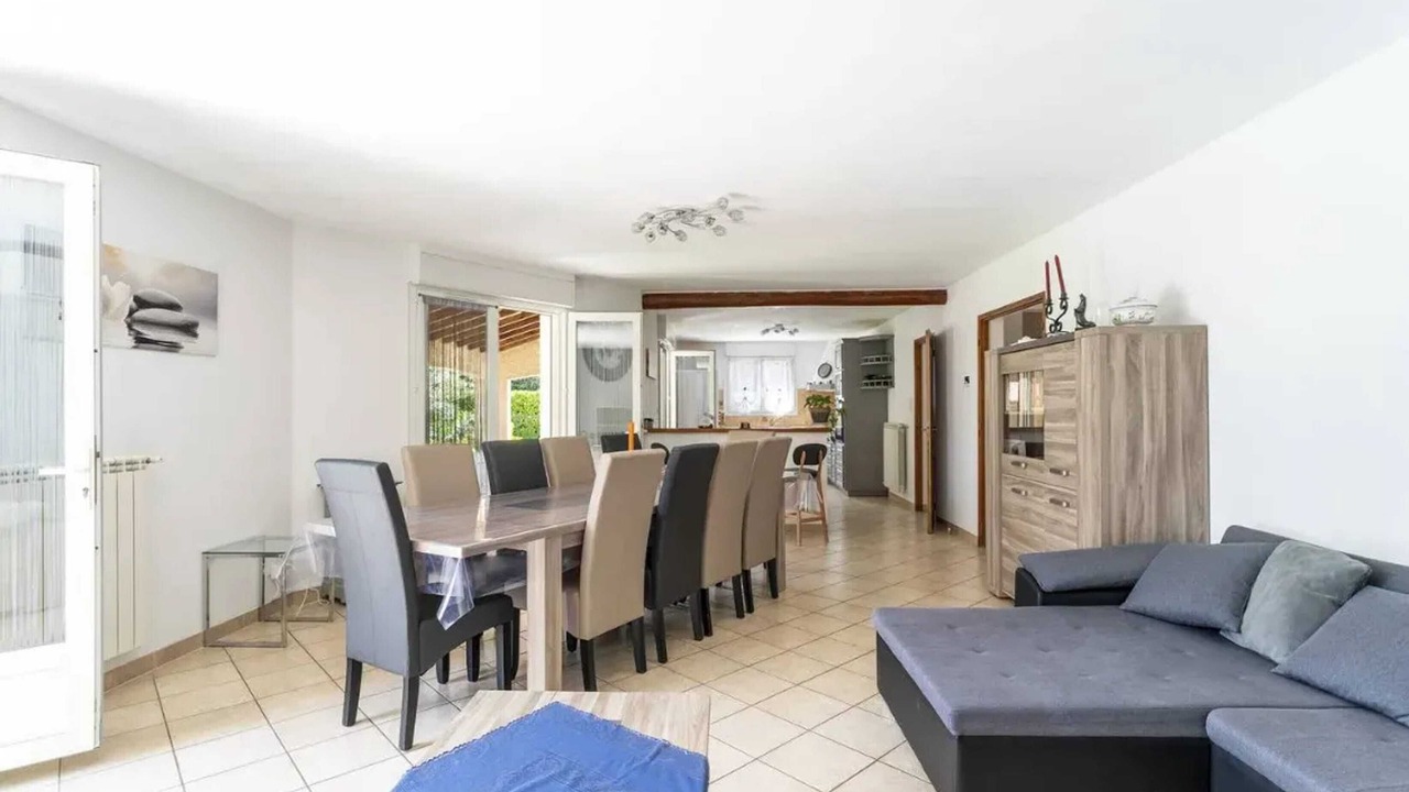 Photo of Livingroom in Saint-Laurent-La-Vernede