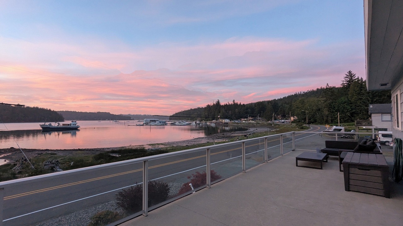 Photo of Patio Balcony in Oak Harbor