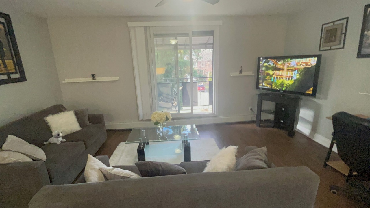 Photo of Livingroom in Burlington