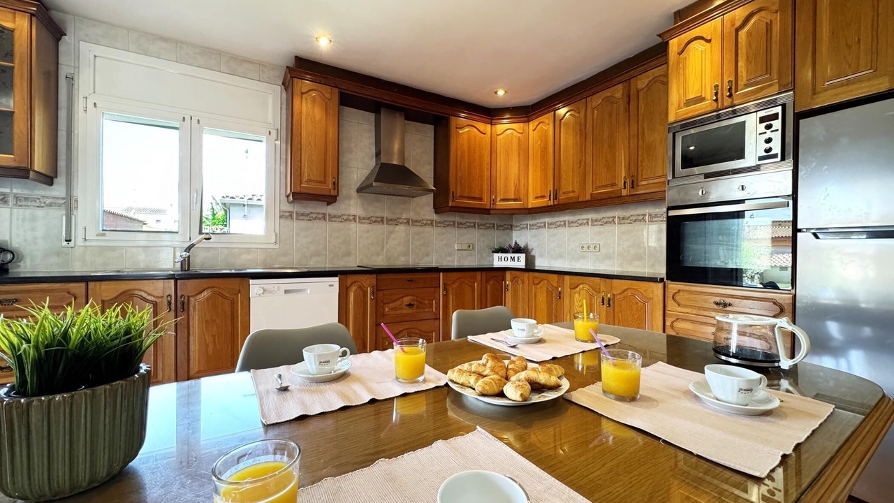 Photo of Kitchen in Sant Pere Pescador