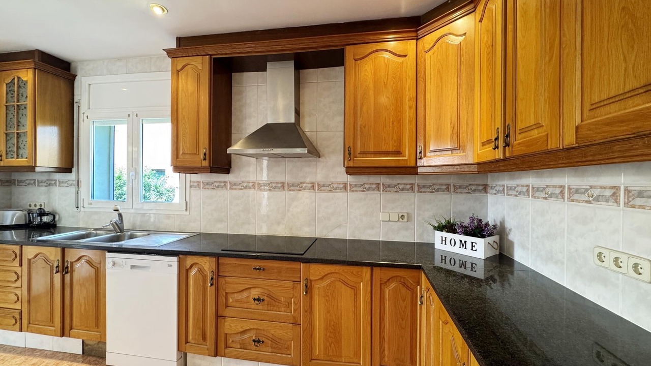 Photo of Kitchen in Sant Pere Pescador