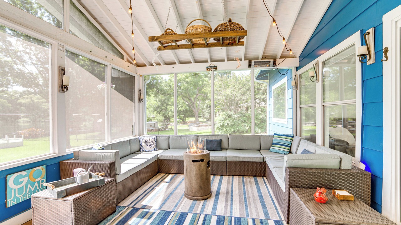 Photo of Livingroom in Wills Point