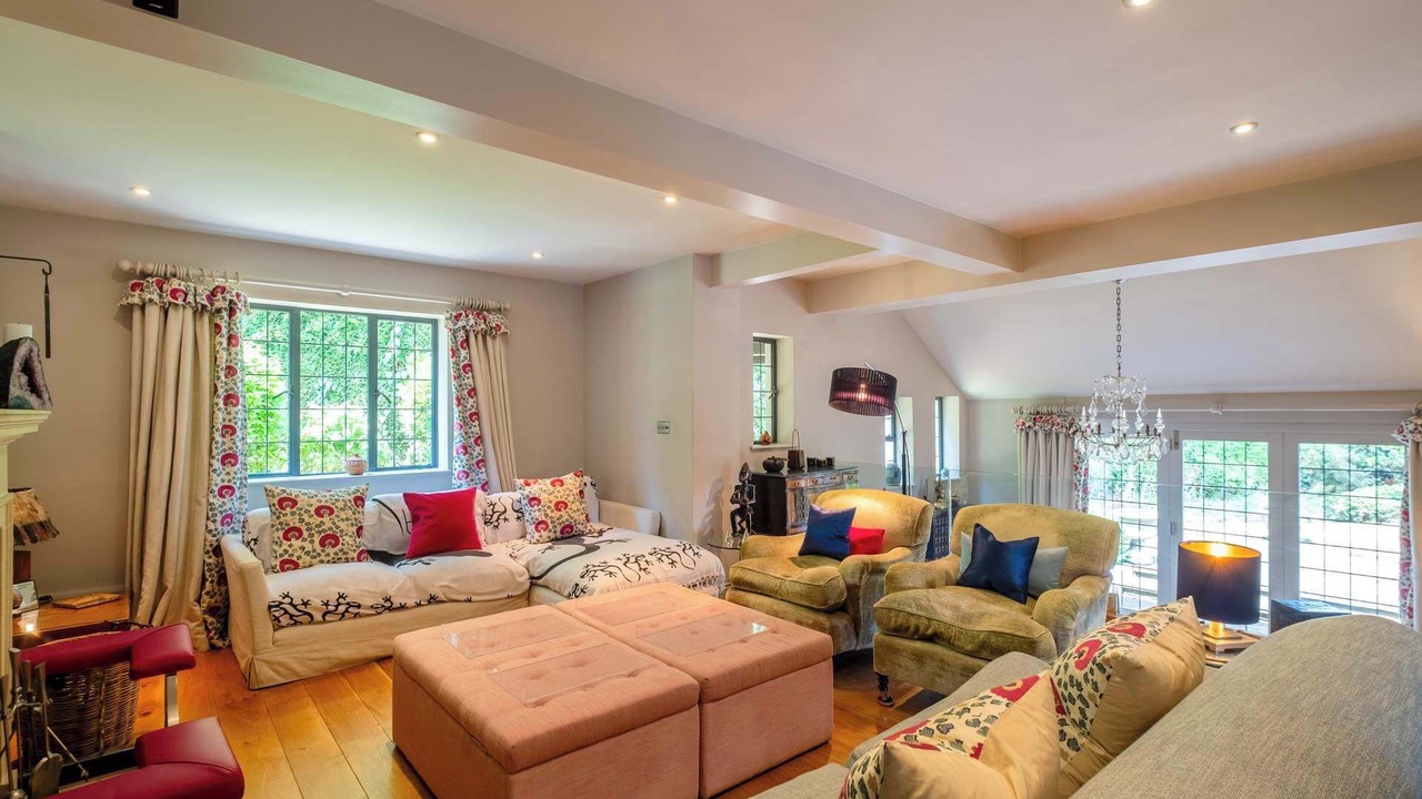 Photo of Livingroom in Sunningdale